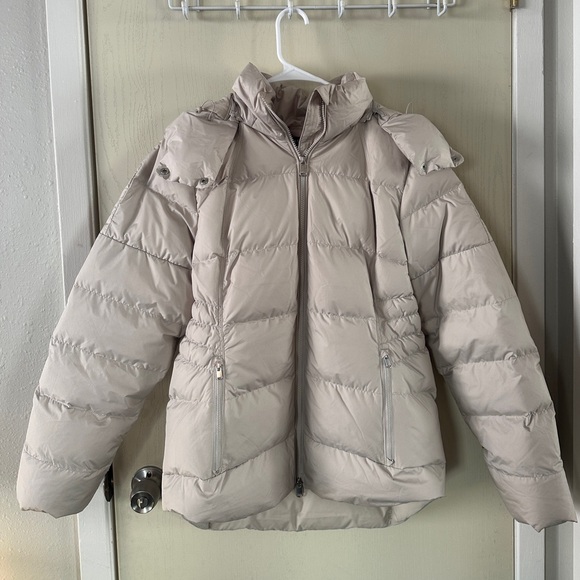 Athleta Downtown Puffer Jacket NWOT -L - Picture 3 of 6